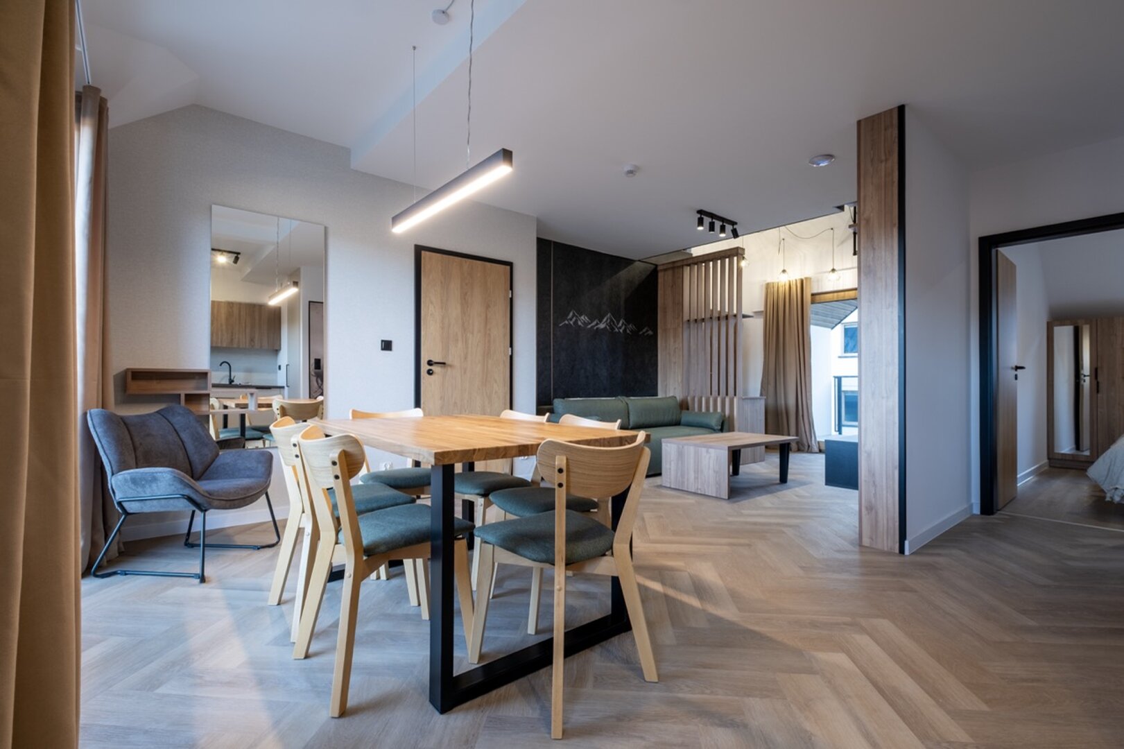 Apartament z antresolą